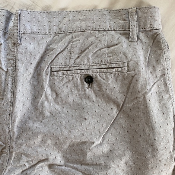 Banana Republic Men’s Aiden Shorts, Grey, Size 36 - Picture 4 of 11